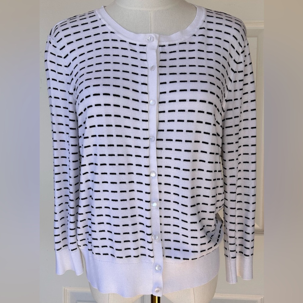 Cable & Gauge Brand Women’s Rayon Cardigan‎ Size Large